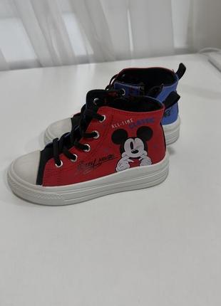 Дитячі кеди, колекці : disney — mickey & friends. розмір 30 ( 18см )