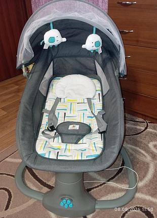 Укачивающий центр-шезлонг mastela deluxe multi (модель 8104/8105) в сером цвете с функцией автоматического укачивания и москитной сеткой 4