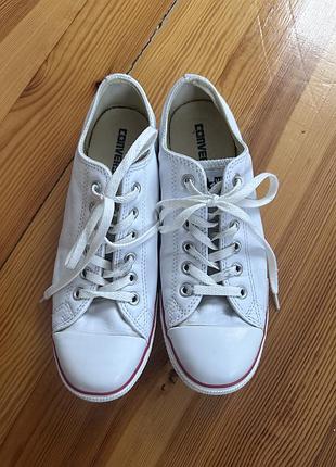 Converse кеди стан дуже хороший, розмір 41,5, верх шкіра, все видно на фото  підписуйтеся на мій акаунт, часто закидаю оновлення стильних брендових ре