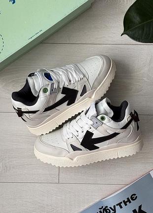Off-white sponge white/black 3