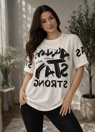 Базова футболка "oversize" з стильним накатом