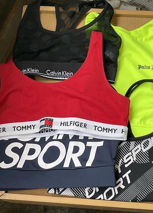 Спортивні топи від преміум брендів