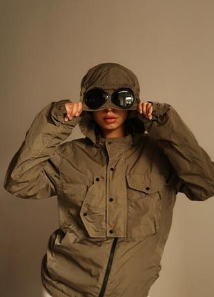 C.p. company chrome-r goggle jacket • оригінал • легендарна модель з фірмовими окулярами (goggle hood) • qr-код для перевірки автентичності