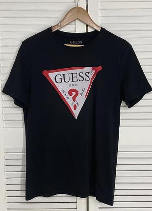 Футболка чорна guess