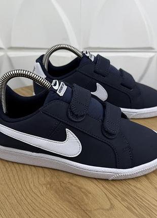 Оригінальні кросівки nike court royale