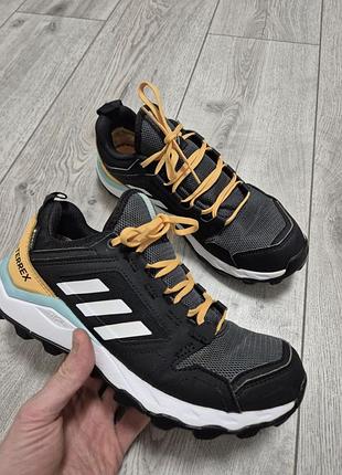 Кроссовки adidas terrex gor-tex,38,5 размер