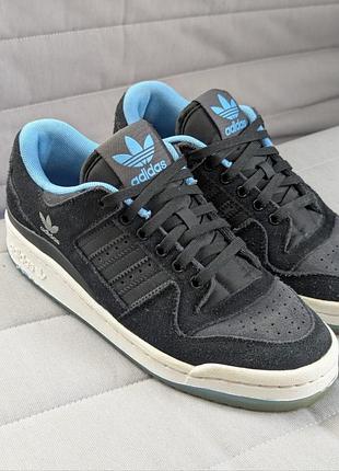 Кросівки adidas forum 37 р. шкіряні