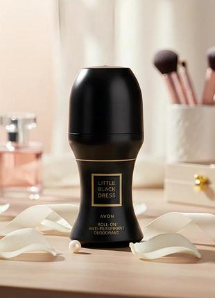 Кульковий дезодорант-антиперспірант avon little black dress