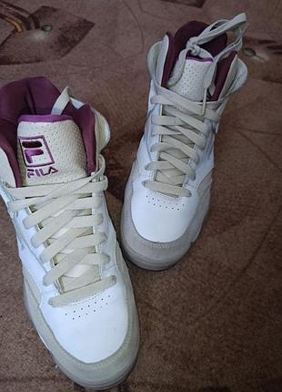 Fila снікерcи m-squad nbk wmn ffw0199.73029 бежевий шкіряні високі кросівки fila m-squad nbk wmn (оригінал) – розмір 40
