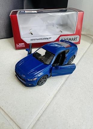 Модель автомобіля ford mustang kinsmart