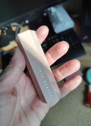 Fenty beauty match stix matte skinstick, кремовый матовый сток для контурирования или коррекции лица.