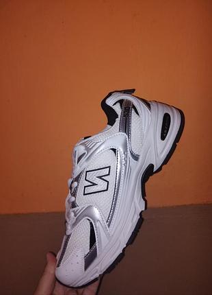 Жіночі кросівки new balance 530