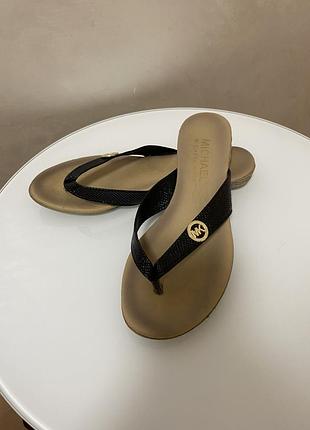 Шльопанці michael kors