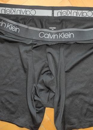 Нові сток чорні чоловічі труси-боксери від бренду calvin klein з фірмовою широкою еластичною гумкою.л-хл