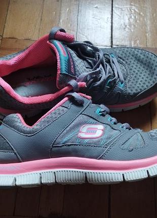 Женские кроссовки бренда skechers, размер 37, 24 см
