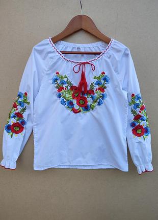 Белая рубашка вышиванка на девочку