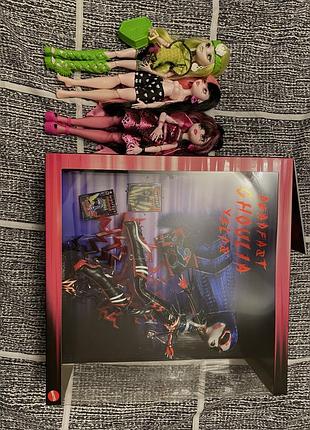 Ляльки монстер хай гулія йелпс deadfast sdcc 2024 monster high бетсі кларо дракулаура g3