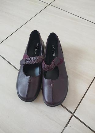 Брендовые кожаные лоферы hotter