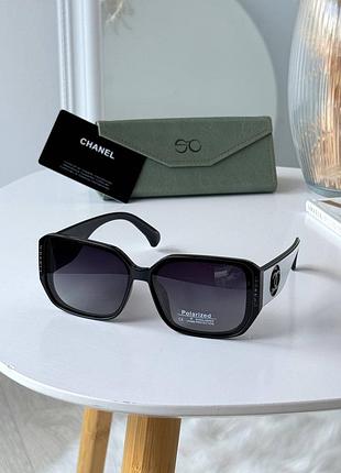 Класичні сонцезахисні окуляри chanel