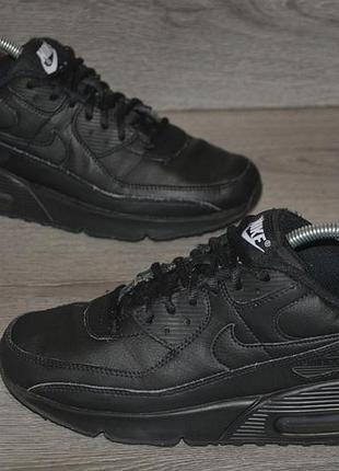 Розмір 39 довжина устілки 25,5 см. стан на фото. фірма nike. ціна 1050 грн