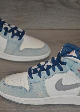 Розмір 36,5 довжина устілки 23.5 см. стан на фото. фірма nike. ціна 1050 грн
