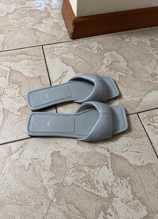 Шльопанці літні zara