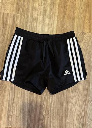 Шорти adidas р. 140 (9-10років)