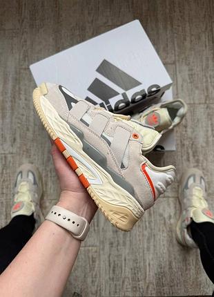 Кросівки жіночі adidas niteball hd beige & white & orange