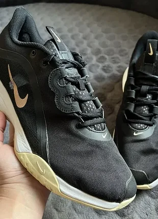 Мужские кроссовки nike air max volley.p. 42.