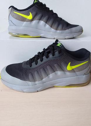 Кросівки  nike  34 розмір