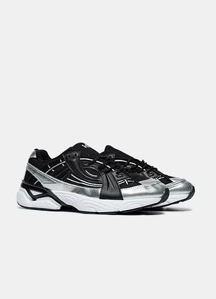 Under armour sola black silver 4