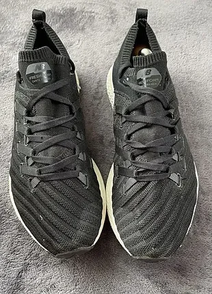 Чоловічі кросівки new balance fresh foam. p. 40.