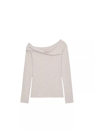 Бежевий топ zara