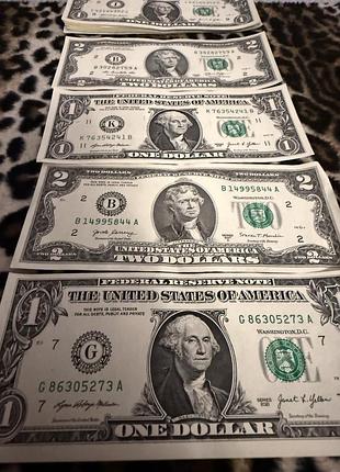 Банкнота номіналом 1$ 2$