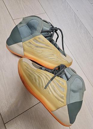 Кроссовки adidas yeezy qntm yellow/blue 38р