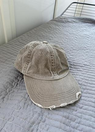 Кепка zara