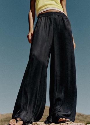 Штани палаццо чорного кольору zara