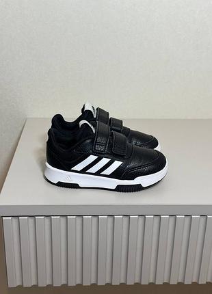 Кросівки adidas  •розмір 24(15 см)