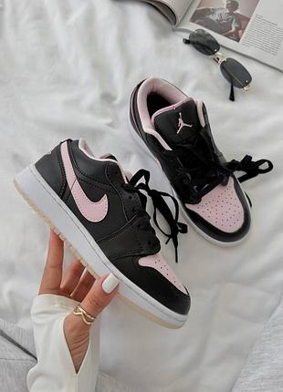 Женские кроссовки jordan low кожа