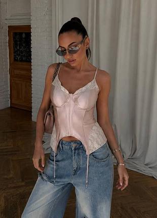 Красивий корсет