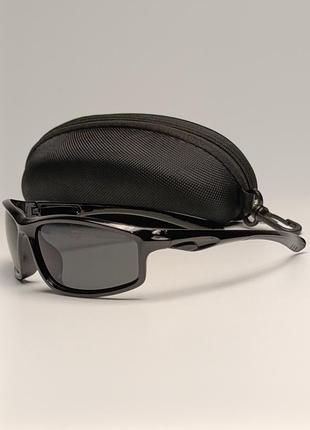 🕶️🕶️ солнцезащитные очки в спортивном стиле на глянцевой оправе 🕶️🕶️