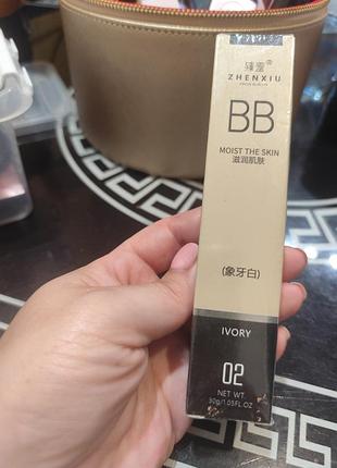 Zhenxiu bb moist the skin крем в оттенке ivory (No02) - это увлажняющее тональное средство объемом 30 г