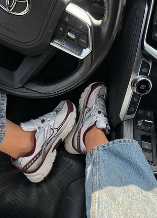 Nike initiator premium