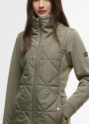 Демисезонная женская куртка barbour international