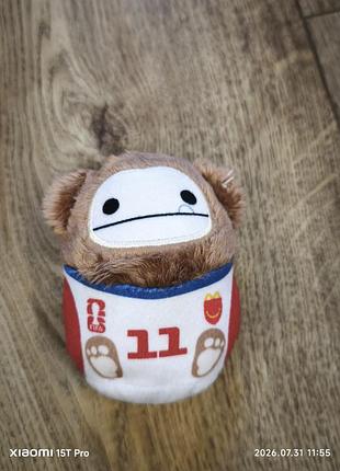Іграшка присвячена чемпіонату світу з футболу 2026 happy meal від  mcdonald's