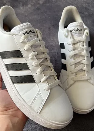 Чоловічі кросівки adidas. p. 42. ідеал!!!