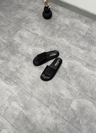 Тапочки adidas