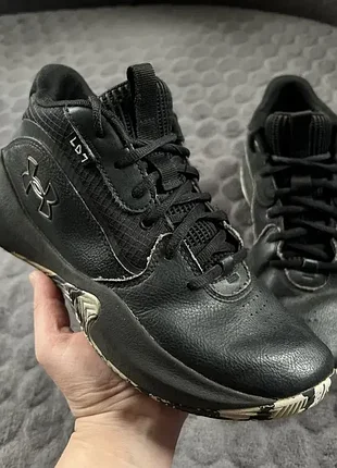 Чоловічі баскетбольні кросівки under armour lockdown. p. 40.
