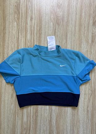 Спортивний топ nike