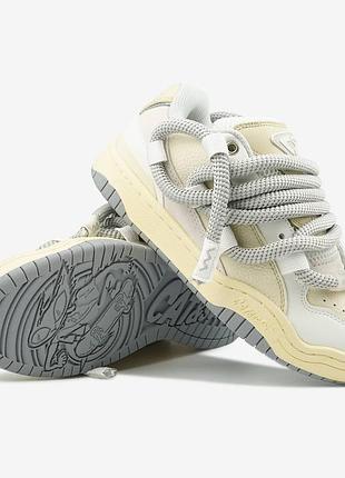 Cat&amp;sofa beige white rope laces